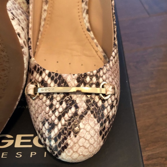 GEOX Leather Pumps - Picture 2 of 4